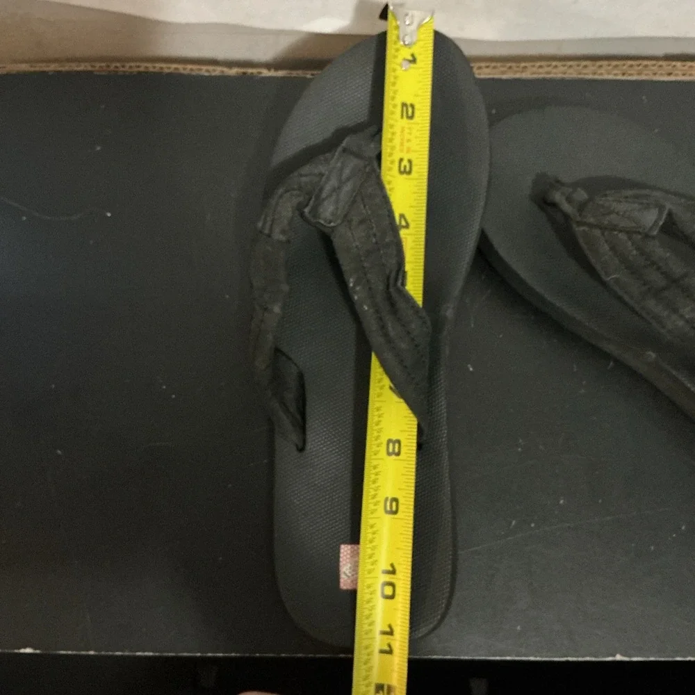 Quiksilver Mens Black Flip Flops Sandals 11.25 Inch Heel To Toe